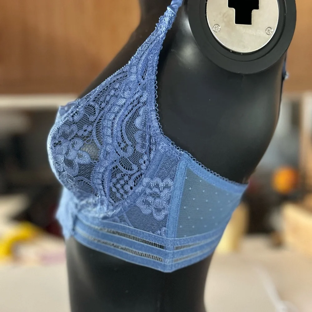 ******SOLD OUT*****Elegant Blue Lace Bralette - Picture 3 of 7